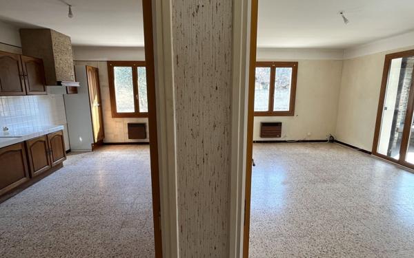 Maison à vendre    4 pièces •  Sorgues