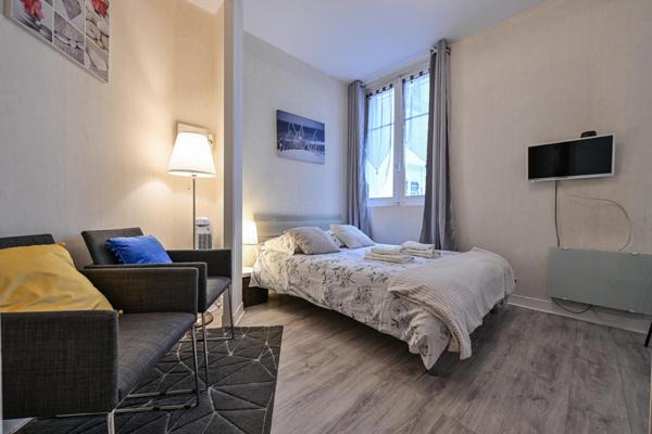 Ensemble 3 appartements 80 m² Vichy Coeur de ville proche Opéra idéal location courte durée idéal investisseur
