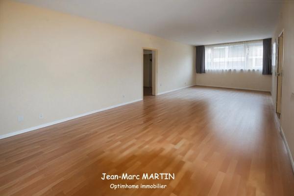 A vendre, appartement T3 – Tourcoing, proche Mouvaux – 80,23 m² avec balcon, cave et garage.