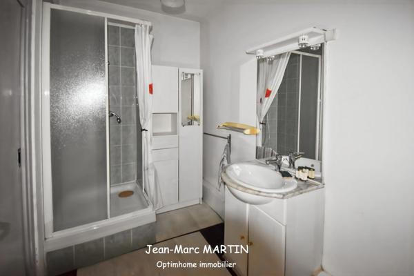 A vendre, appartement T3 – Tourcoing, proche Mouvaux – 80,23 m² avec balcon, cave et garage.