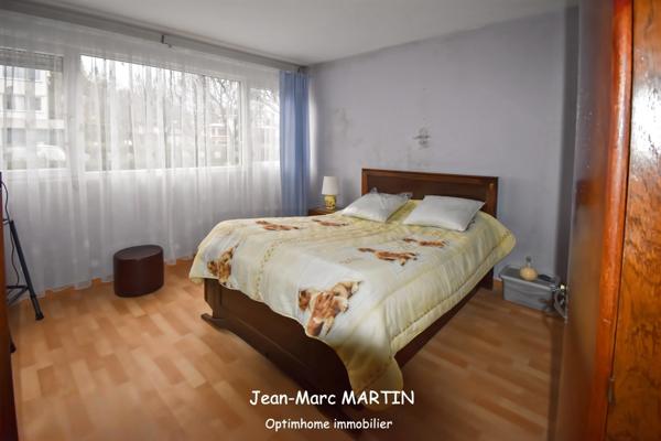 A vendre, appartement T3 – Tourcoing, proche Mouvaux – 80,23 m² avec balcon, cave et garage.