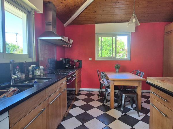 LEOGNAN-Maison familiale 180 m2 - sur 900 m² de terrain