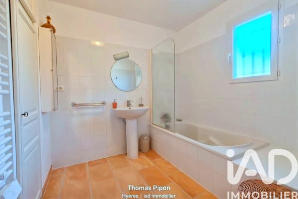 Maison à vendre 8 pièces 165 m² Hyères