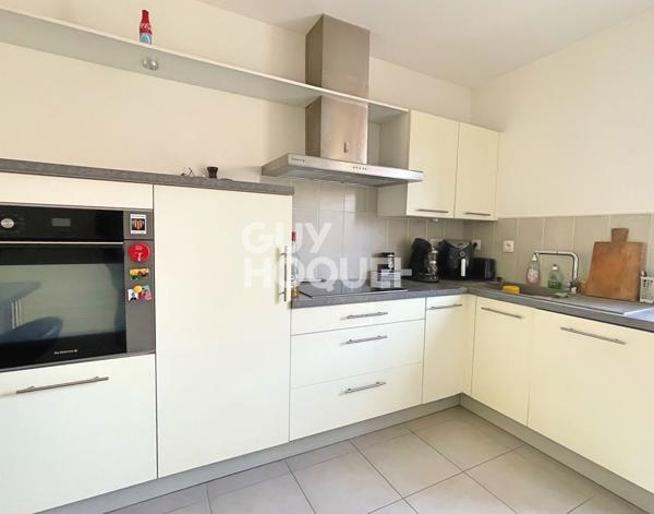 Maison à vendre à Canohès - 3 pièces, 67 m² de plain pied avec garage et jardin.