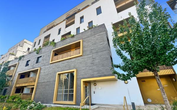 Appartement à vendre    3 pièces • 58,52 m2 Romainville