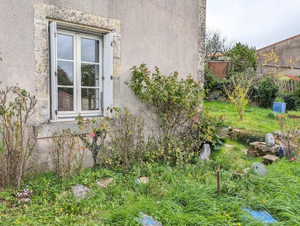 Maison en pierre 10 mn St Maixent l'école, La mothe st heray 79800