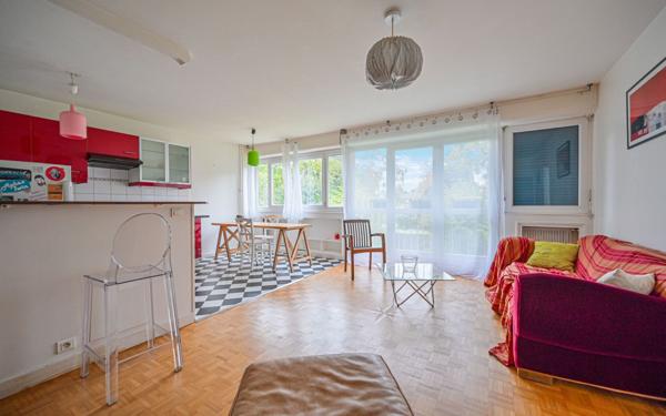 Appartement à vendre    3 pièces • 62,14 m2 Montreuil