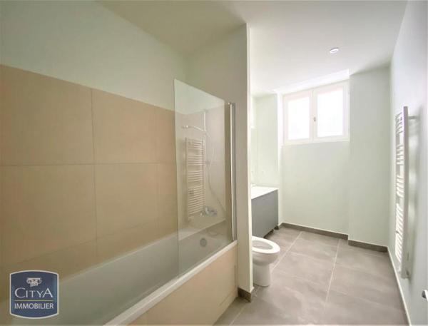 Appartement à louer 3 pièces 72.8m²