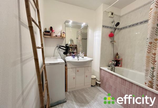 Appartement
         3 pièces
        - 68 m² Exclusivité 160 000 € *
