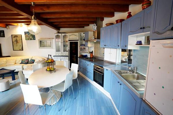 Appartement Lezignan Corbieres 6 pièce(s) 175 m2