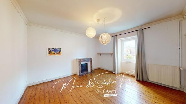 LANNION – MAISON DE VILLE DE CARACTÈRE AVEC TERRASSE PRIVATIVE