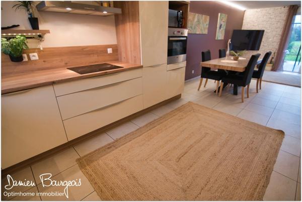 Maison T6 de 110 m² (125 m² au sol) lumineuse au calme en bordure de champs