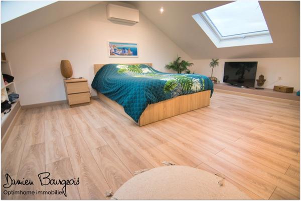 Maison T6 de 110 m² (125 m² au sol) lumineuse au calme en bordure de champs