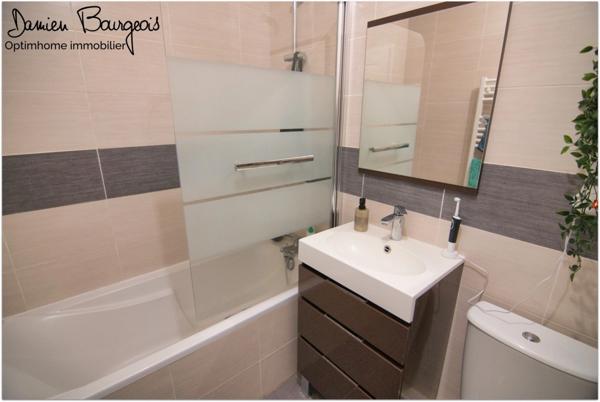 Maison T6 de 110 m² (125 m² au sol) lumineuse au calme en bordure de champs