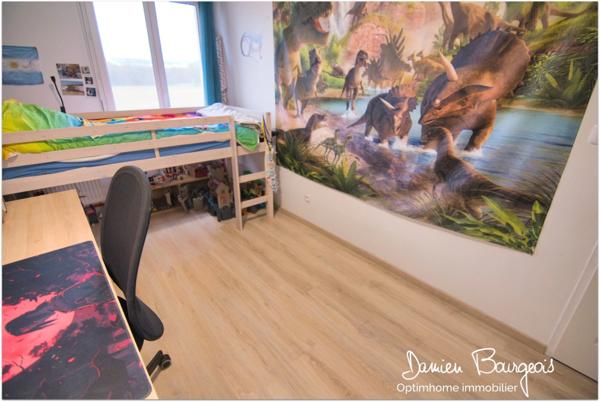 Maison T6 de 110 m² (125 m² au sol) lumineuse au calme en bordure de champs