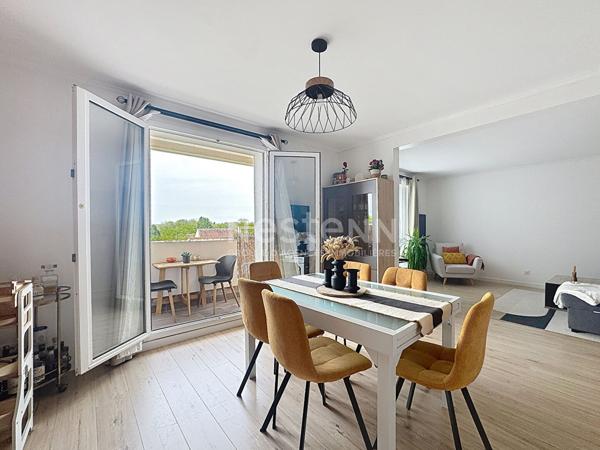 Lamorlaye - Superbe appartement 4 pièces lumineux au dernier étage, proche écoles et centre-ville