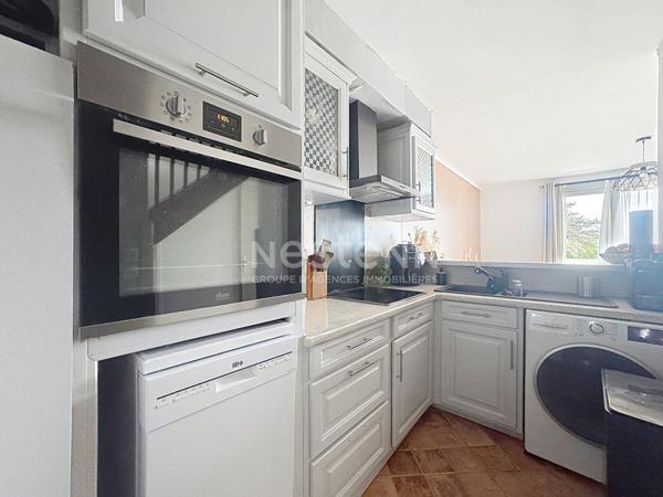 Lamorlaye - Superbe appartement 4 pièces lumineux au dernier étage, proche écoles et centre-ville