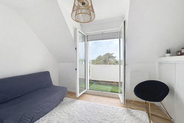 Lamorlaye - Superbe appartement 4 pièces lumineux au dernier étage, proche écoles et centre-ville