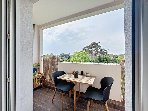 Lamorlaye - Superbe appartement 4 pièces lumineux au dernier étage, proche écoles et centre-ville