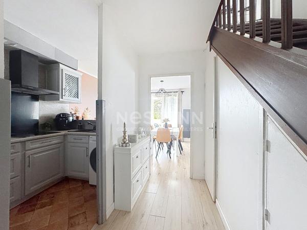 Lamorlaye - Superbe appartement 4 pièces lumineux au dernier étage, proche écoles et centre-ville