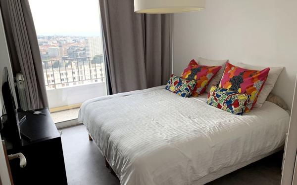 Appartement à vendre    2 pièces • 40,22 m2 Marseille 9