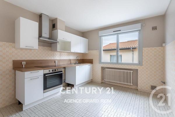 Appartement F4 à vendre  4 pièces - 105 m2 CHATEL GUYON - 63