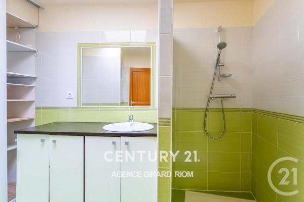 Appartement F4 à vendre  4 pièces - 105 m2 CHATEL GUYON - 63