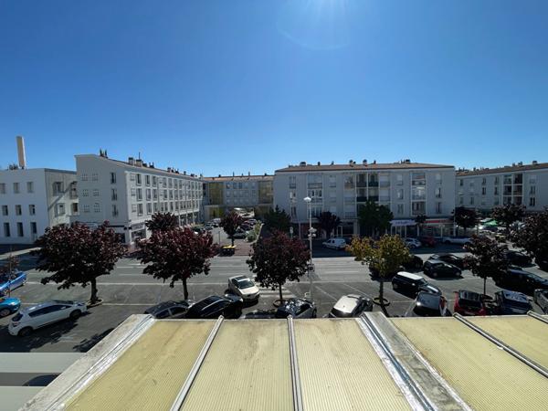 LOCATION Année / T4 - centre ville Royan