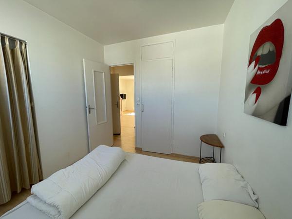 LOCATION Année / T4 - centre ville Royan