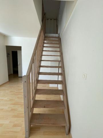 LOCATION Année / T4 - centre ville Royan