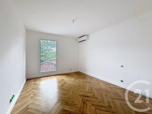 Maison à vendre  6 pièces - 180,30 m2 PRINGY - 77