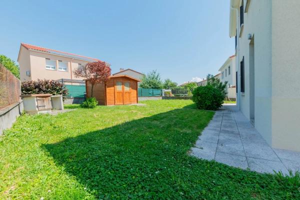 Vente                                                      Maison
                        
                     4 pièces                      96 m2                     à Aulnat