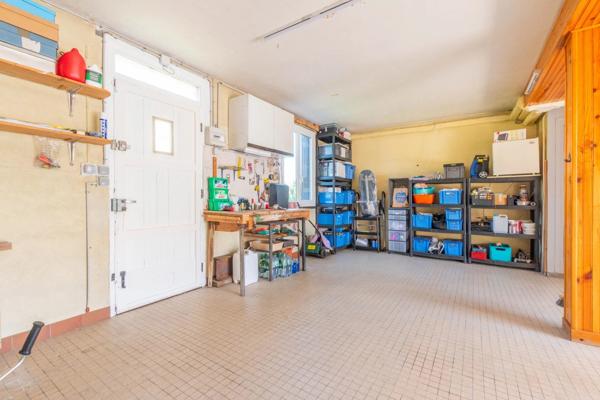 Vente                                                      Maison
                        
                     4 pièces                      96 m2                     à Aulnat