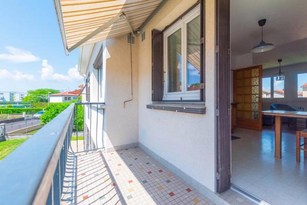Vente                                                      Maison
                        
                     4 pièces                      96 m2                     à Aulnat