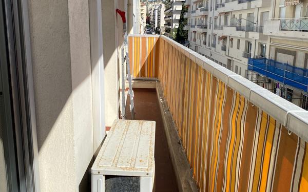 Appartement à vendre    3 pièces • 77 m2 Nice