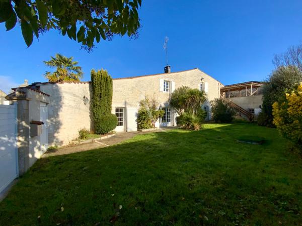 Maison à Salles D'Angles 140 m2