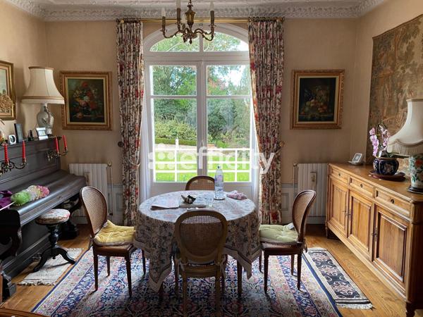 Maison 6 pièces - 165 m² Exclusivité efficity