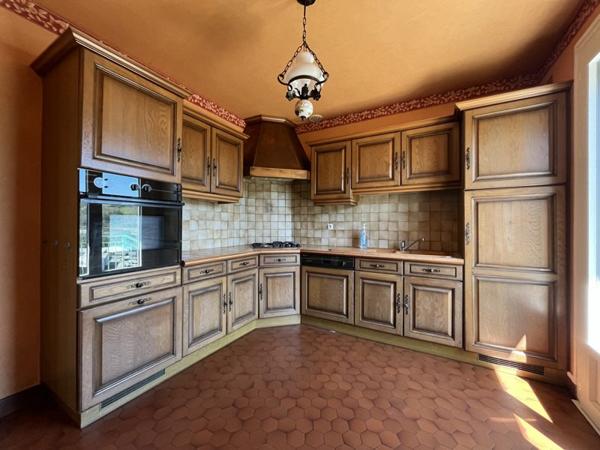 Maison à vendre 108 600 € Tulle 5 p 111 m² DPE E