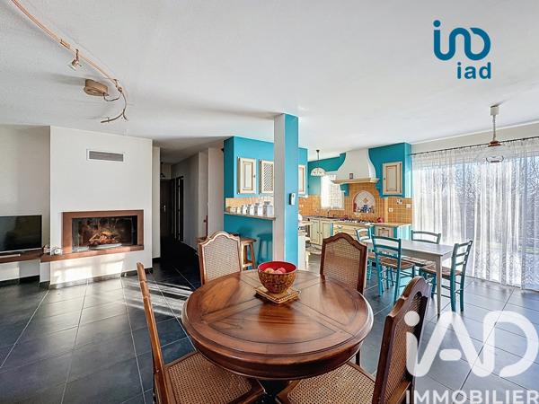 Maison à vendre 10 pièces 200 m² Chuyer