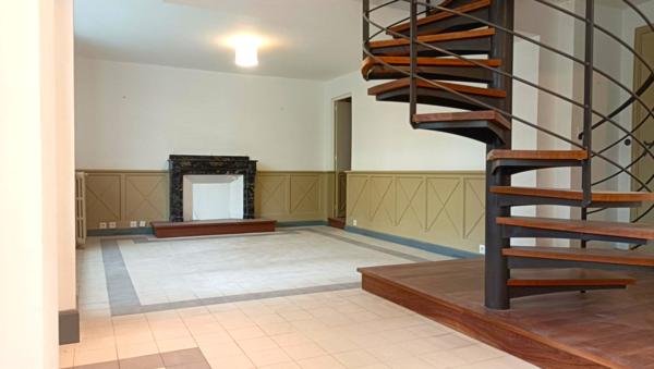 Carcassonne (11000) SUPERBE T4 EN DUPLEX DE 117M² + DEPENDANCE DE 166M² + JARDIN DE 180 M²