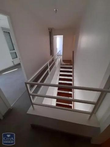 Appartement à louer 4 pièces 105m²