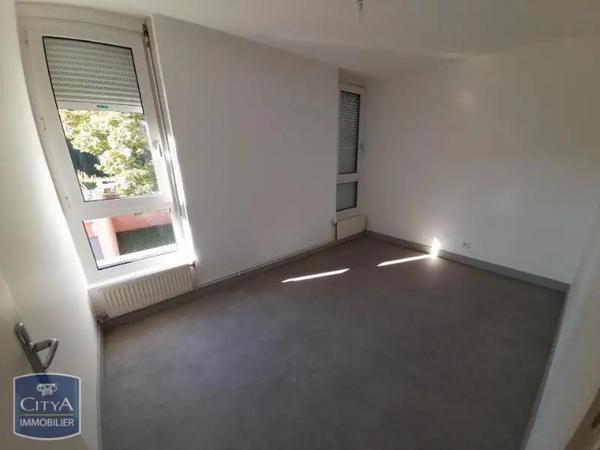 Appartement à louer 4 pièces 105m²