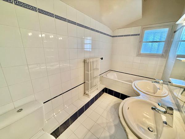 Maison familiale 165 m²,  4 chambres ,  Jardin sans vis-à-vis,  Proche Gare de Fleury-les-Aubrais