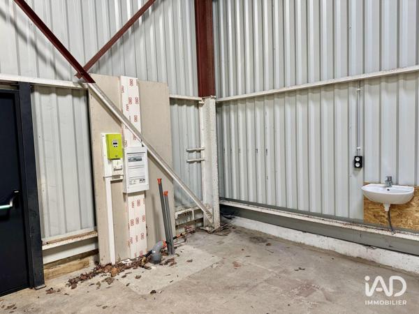 Location hangar 260 m² Orange