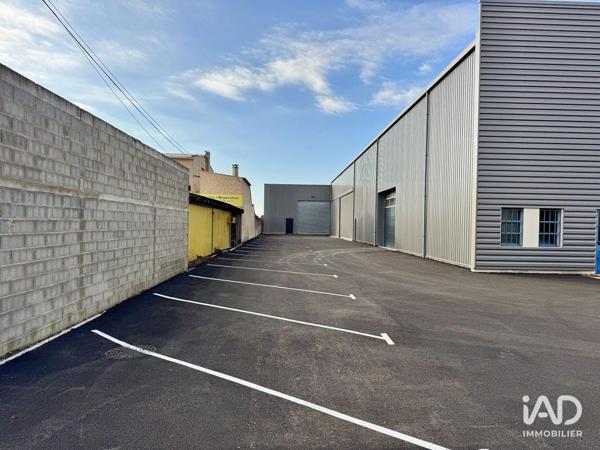 Location hangar 260 m² Orange