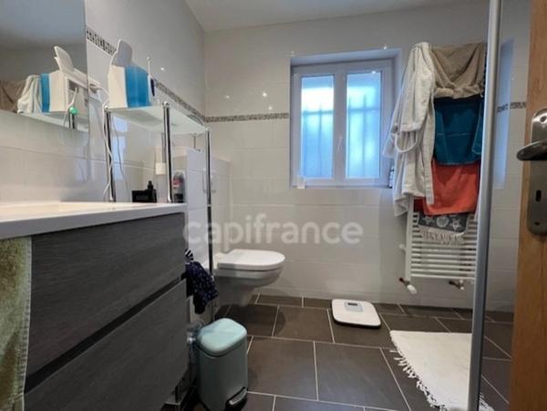 Maison à vendre 5 pièces proche de COGNAC (16)