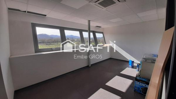 Local commercail sur 2 niveaux de 278m²