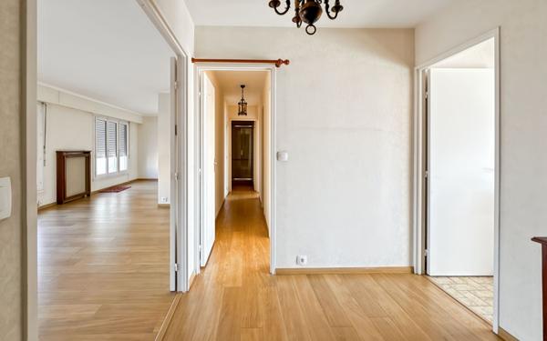 Appartement à vendre    4 pièces • 80 m2 Bondy