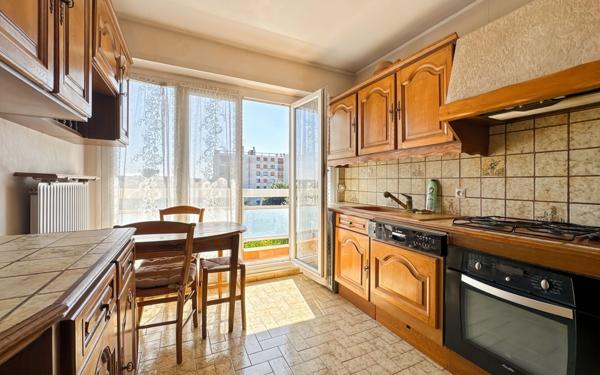 Appartement à vendre    4 pièces • 80 m2 Bondy