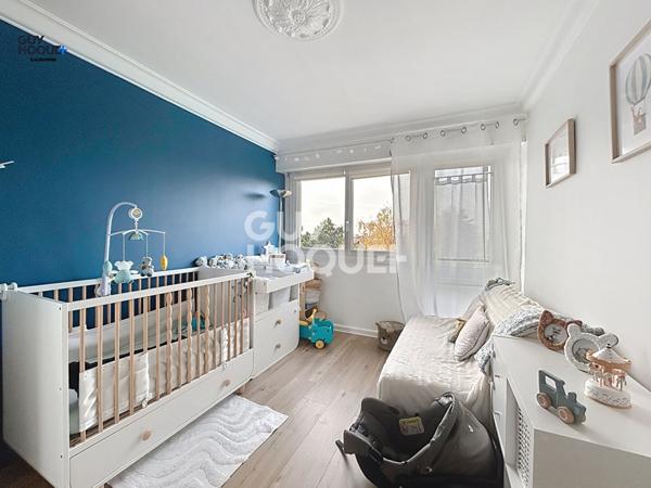 Appartement 5 pièces - 3 chambres - 6 minutes gare ERMONT HALTE - BOX et cave.